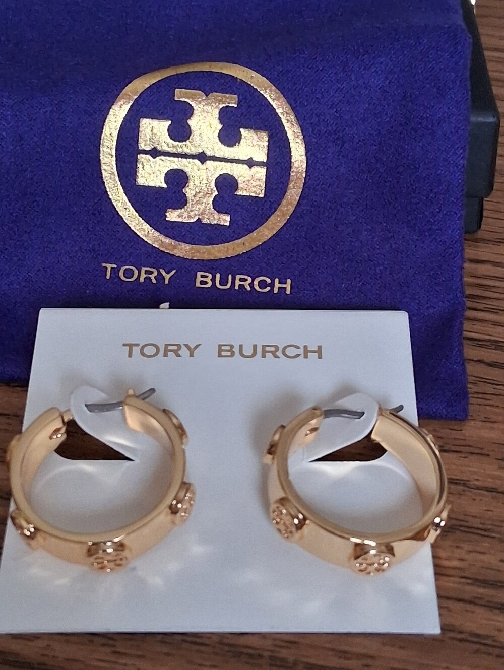 Tory Burch Miller Stud Hoops With Encircled Double T Logo NWOT - Picture 4 of 9